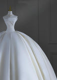 Timeless Wedding Dresses Ball Gown Strapless Satin Pleated Brides Dress Court Train Fitted Long Bridal Gowns HZ0311